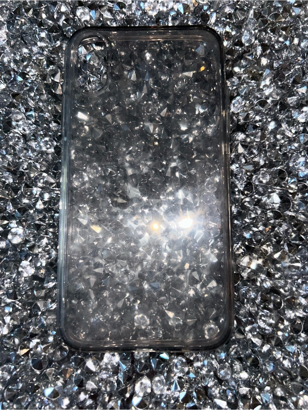iPhone XR
Clear Black Protective Phone Case - Compatible Cell Phone Accessory